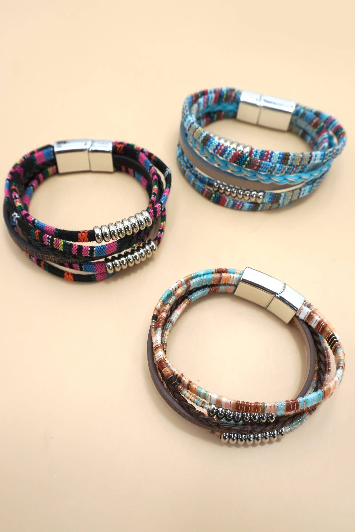 JOSSLYN by wall to wall - MAGNETIC BUCKLE BOHO MULTI LAYER BRACELET | 40B5139