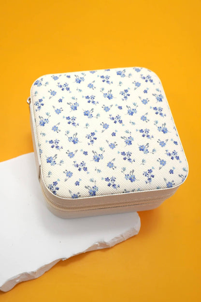 JOSSLYN by wall to wall - DESIGNED JEWELRY ORGANIZER TRAVEL BOX CASE | 40P566